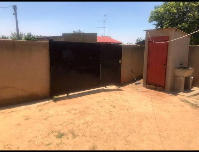 2 BEDROOM HOUSE FOR SALE IN PALM RIDGE